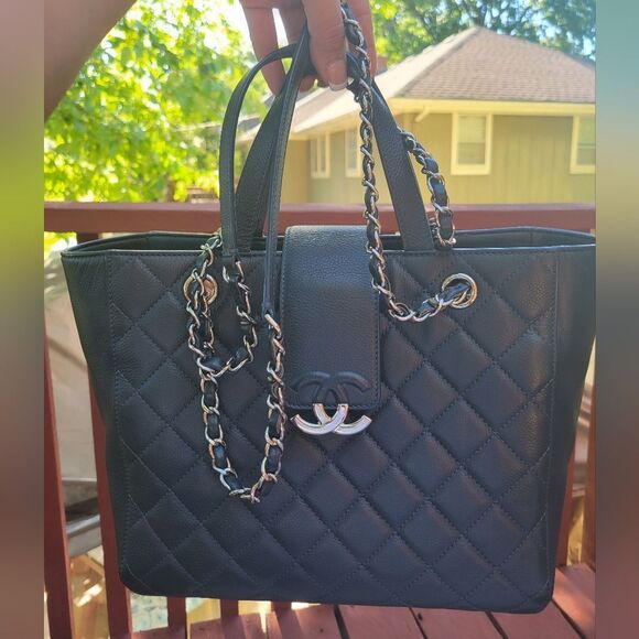 CHANEL Caviar Skin 2 way tote - Picture 3 of 16